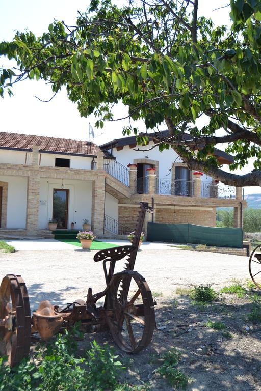 Agriturismo De Luca Mozzagrogna Exteriör bild