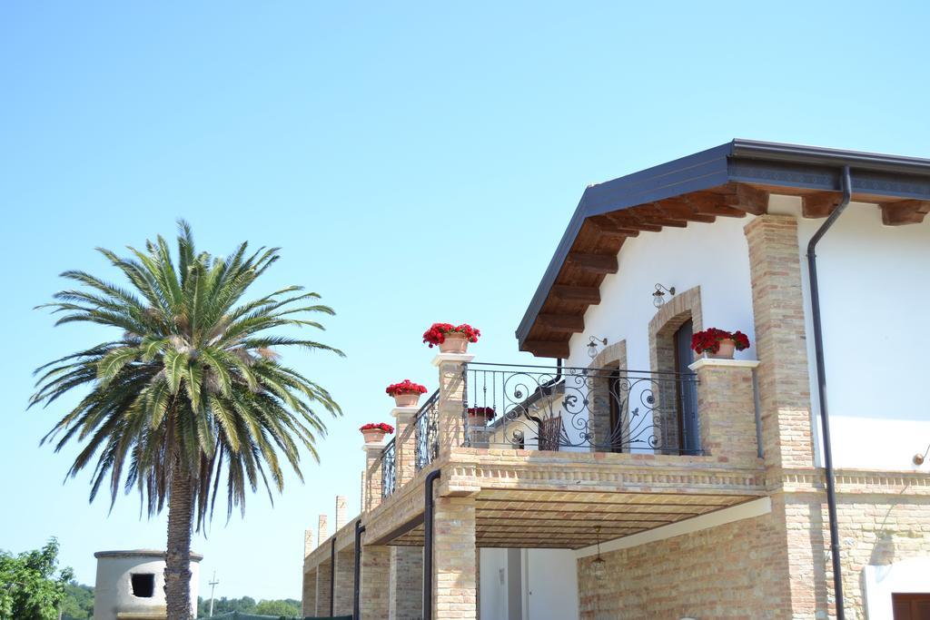 Agriturismo De Luca Mozzagrogna Exteriör bild