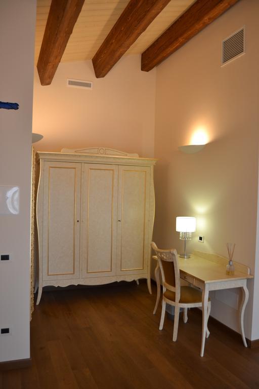 Agriturismo De Luca Mozzagrogna Exteriör bild